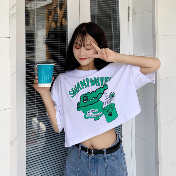 Cartoon Gator Kawaii Crop Top (Green, White) T-Shirt Tokyo Dreams 