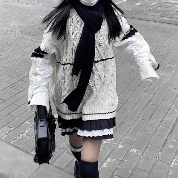 Gothic Lace Ruffled Skirt (Black, White) Skirt Tokyo Dreams 