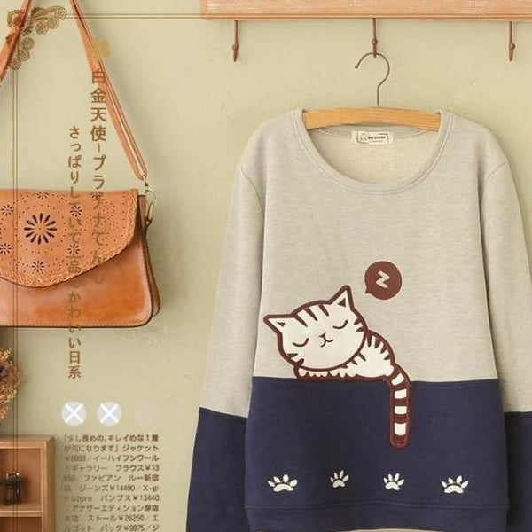 Sleepy Kitty Emroidered Sweater - Tokyo Dreams